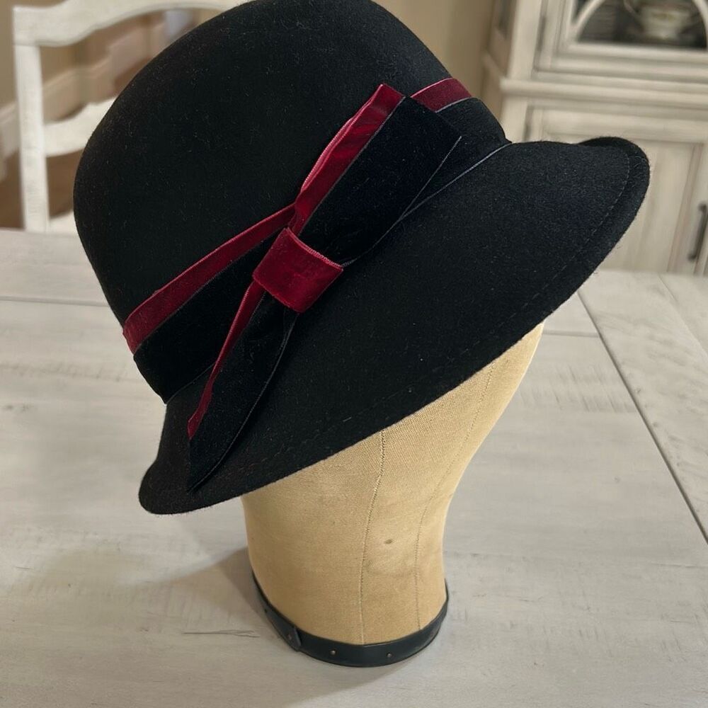 CALLANAN Black Wool Bow Hat